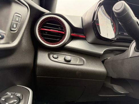 Certified 2024 Chevrolet Trax RS image 22