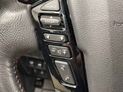 Used 2024 Nissan Frontier PRO-4X w/ Off-Road Protection Package AWD/4WD image 23