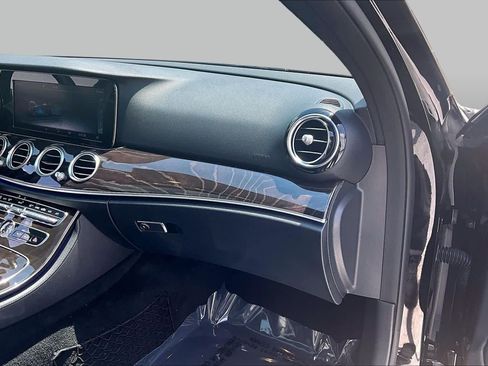 Used 2019 Mercedes-Benz E 450 4MATIC Sedan image 19