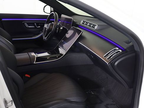 Used 2023 Mercedes-Benz S 500 4MATIC w/ AMG Line image 33