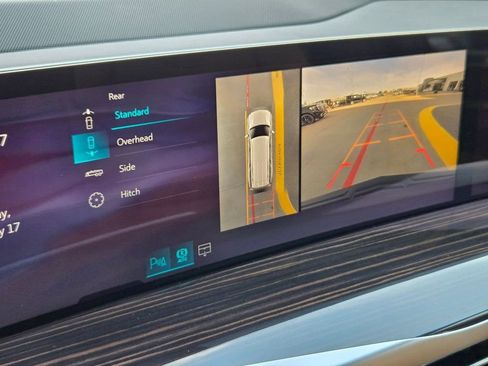 New 2026 Cadillac Escalade ESV Luxury image 20