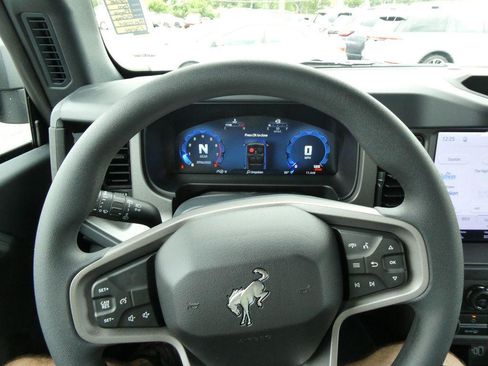 New 2026 Ford Bronco 2-Door AWD/4WD image 12