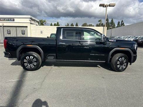 New 2026 GMC Sierra 2500 Denali w/ Denali Reserve Package image 3