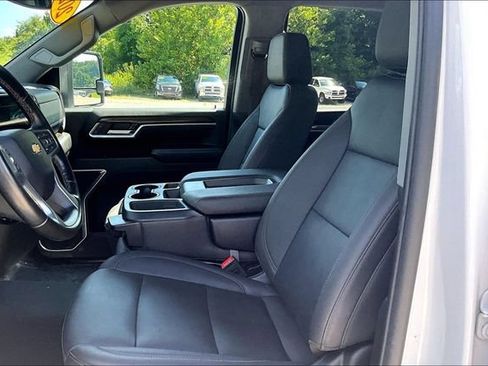 Used 2025 Chevrolet Silverado 2500 LT w/ Z71 Chrome Sport Edition AWD/4WD image 23
