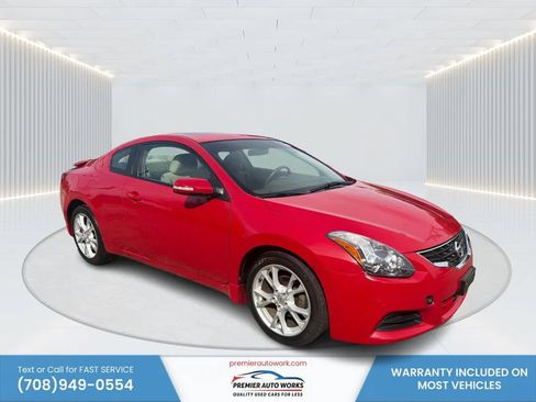 Used 2010 Nissan Altima 2.5 S w/ Premium Pkg FWD image 3