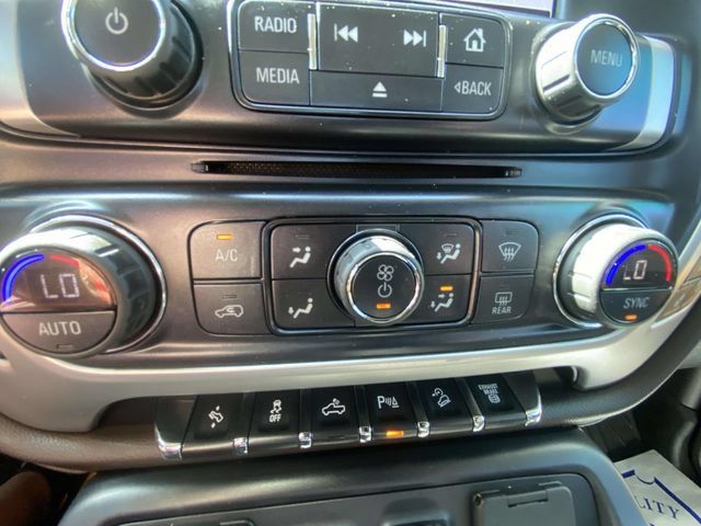 Used 2019 GMC Sierra 2500 SLT w/ Duramax Plus Package AWD/4WD image 19