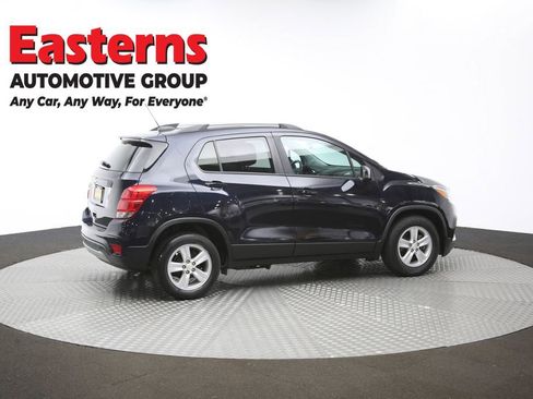 Used 2021 Chevrolet Trax LT w/ Driver Confidence Package image 41