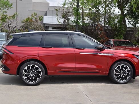 New 2026 Lincoln Nautilus Reserve AWD/4WD image 12