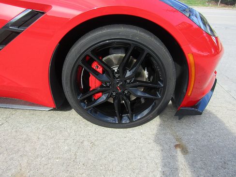 Used 2015 Chevrolet Corvette Stingray Convertible w/ 2LT Preferred Equipment Group RWD image 23