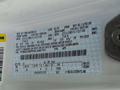 Used 2025 Ford Bronco Badlands image 26