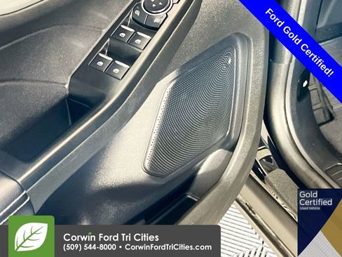 Used 2025 Ford Escape Platinum image 13