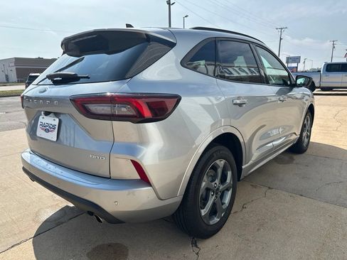 Used 2023 Ford Escape ST-Line w/ Tech Pack #1 AWD/4WD image 7