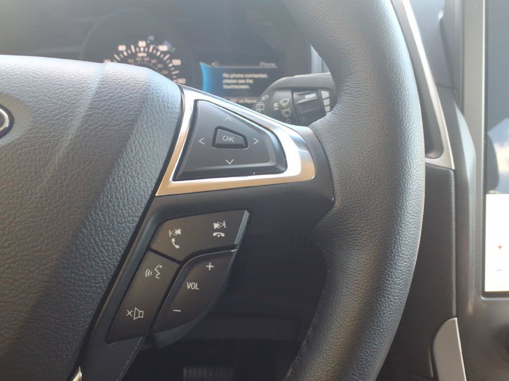 Certified 2024 Ford Edge SEL w/ Convenience Package AWD/4WD image 16