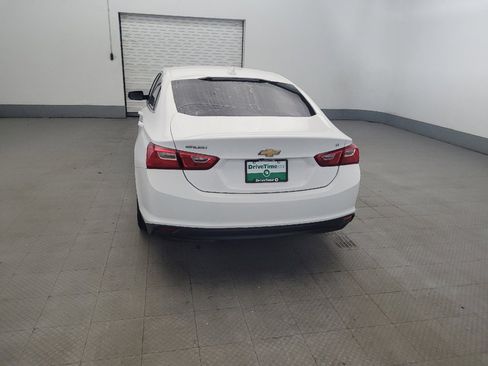 Used 2018 Chevrolet Malibu LT FWD image 6