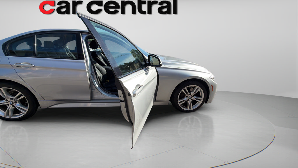 Used 2014 BMW ActiveHybrid 3 RWD image 9