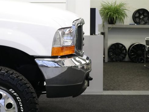 Used 2000 Ford F350 XLT image 47