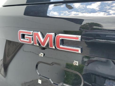 New 2027 GMC Terrain Elevation w/ Elevation Premium Package FWD image 10