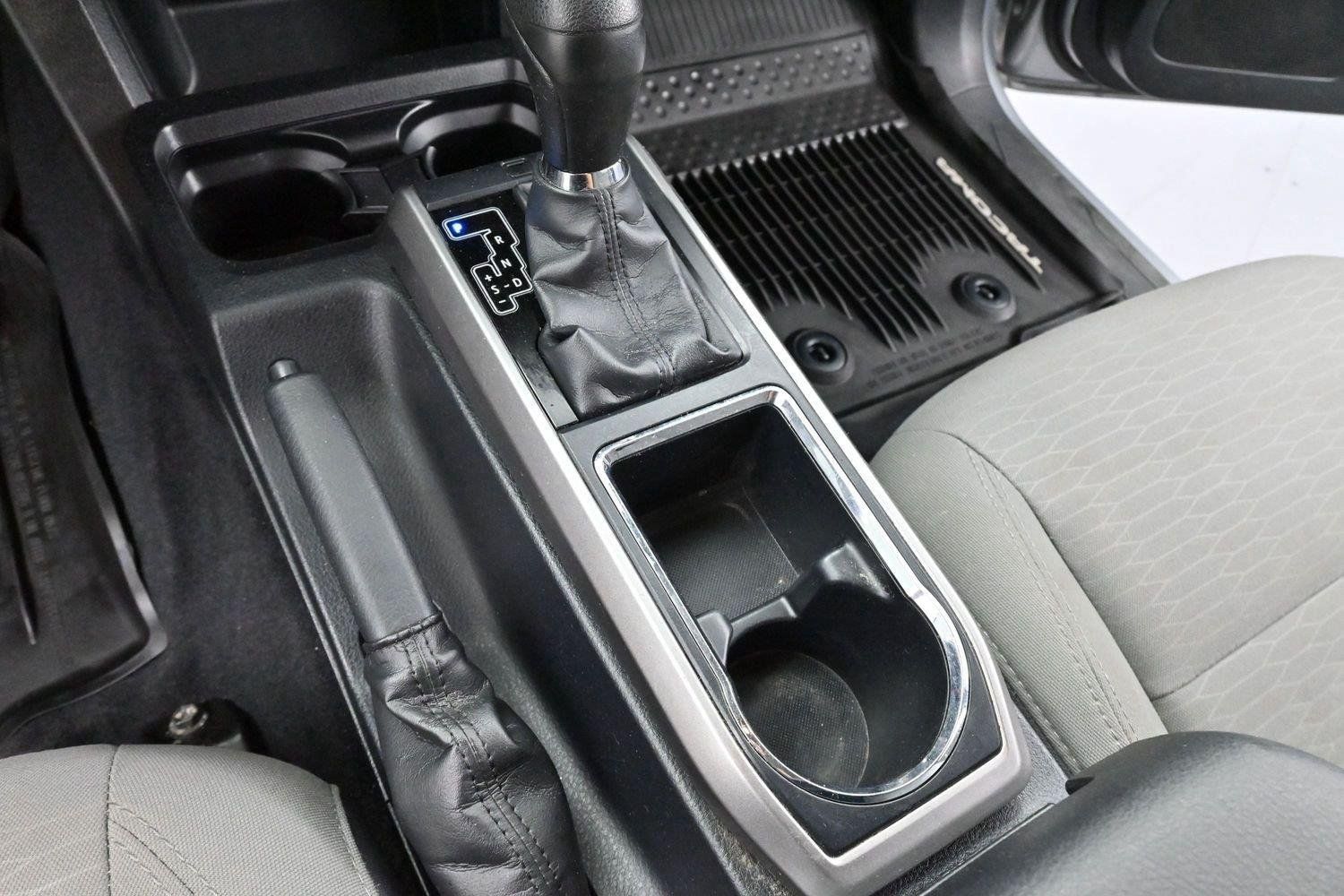 Used 2019 Toyota Tacoma SR5 AWD/4WD image 18