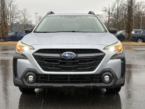 Certified 2025 Subaru Outback Premium image 8