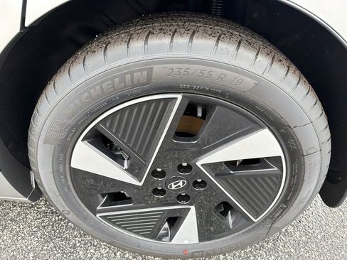 New 2026 Hyundai Ioniq 5 Limited image 20