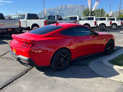 Used 2025 Ford Mustang GT RWD image 8
