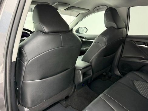 Used 2023 Toyota Camry SE w/ Convenience Package image 31
