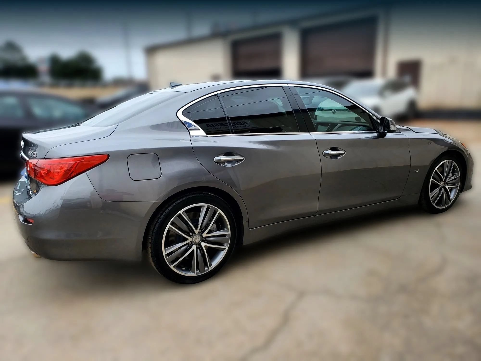 Used 2015 INFINITI Q50 RWD image 17