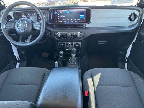 Used 2024 Jeep Wrangler Unlimited Sport AWD/4WD image 22
