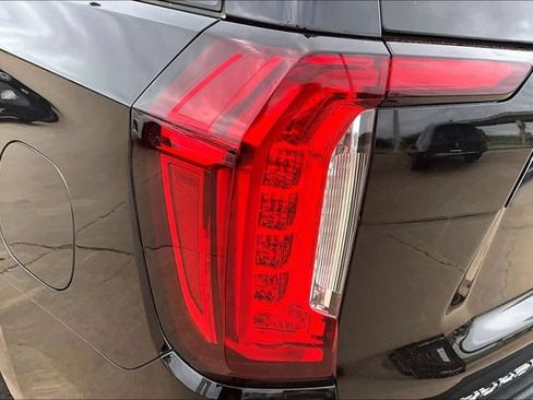 Used 2024 GMC Yukon Denali Ultimate AWD/4WD image 33