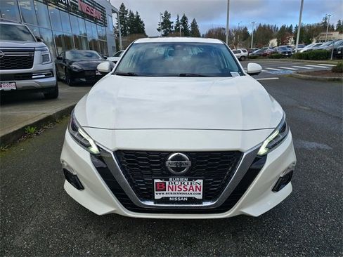 Used 2019 Nissan Altima 2.5 Platinum image 3