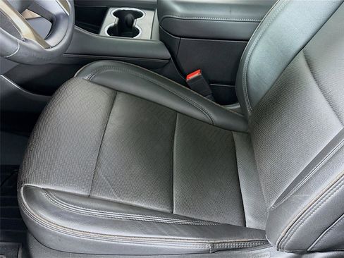 Used 2023 Chevrolet Tahoe High Country image 14