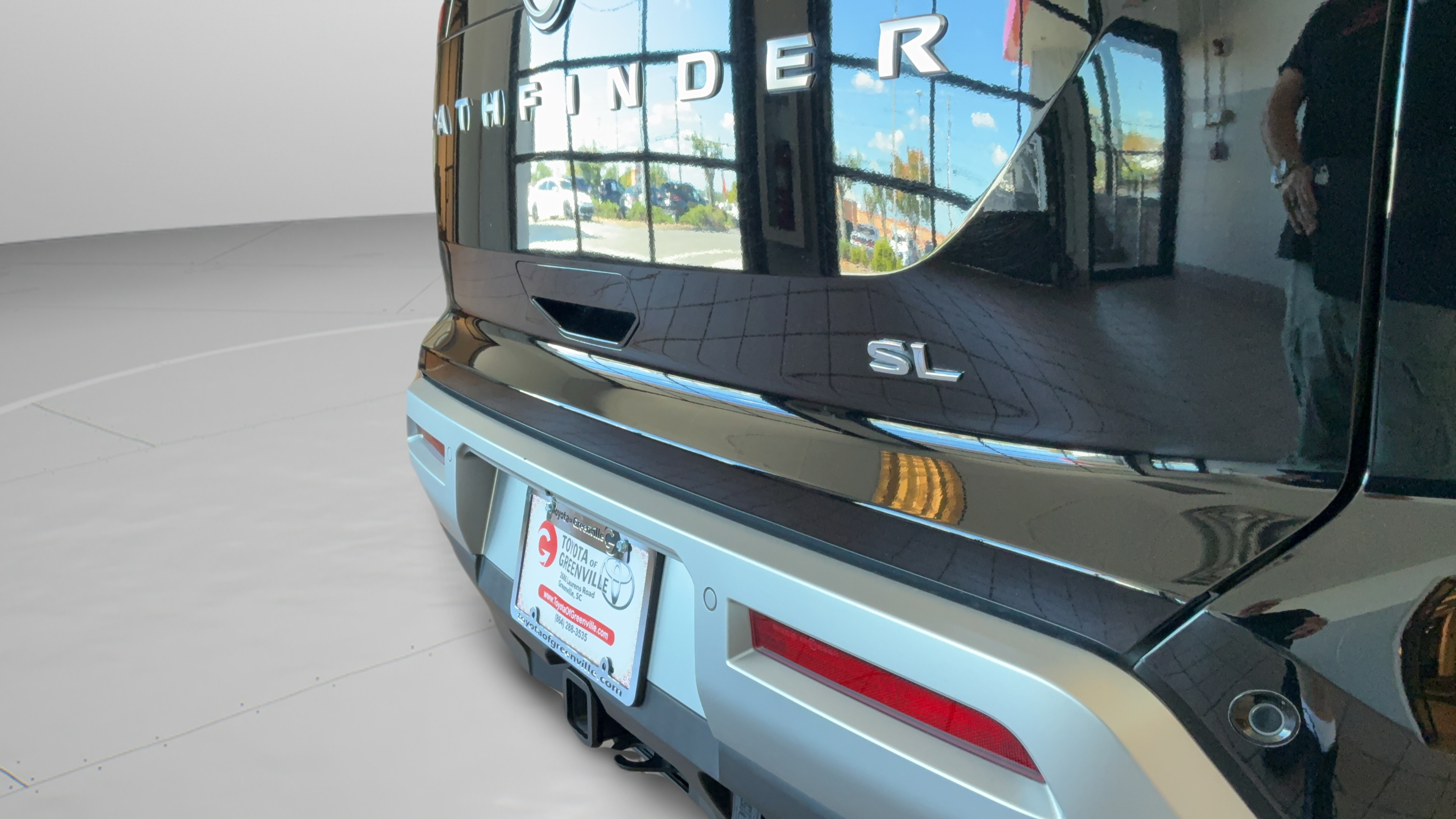 Used 2024 Nissan Pathfinder SL w/ SL Premium Package FWD image 53