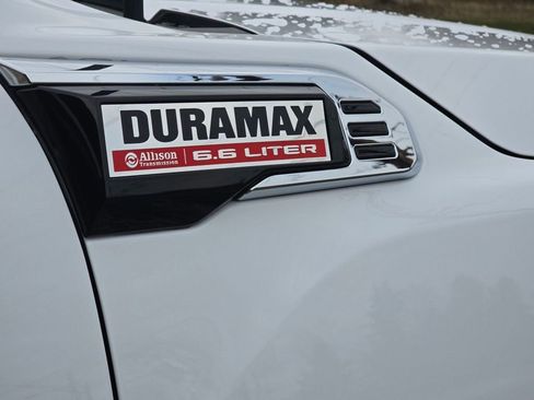 New 2025 GMC Sierra 2500 SLT w/ SLT Premium Package image 11