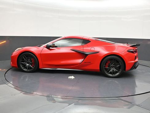 Used 2024 Chevrolet Corvette Z06 w/ Stealth Interior Trim Package RWD image 2