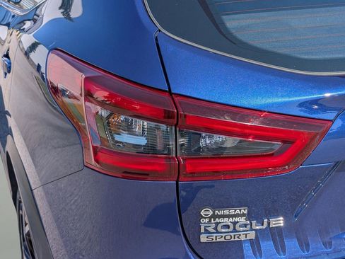 Used 2022 Nissan Rogue Sport SL AWD/4WD image 32