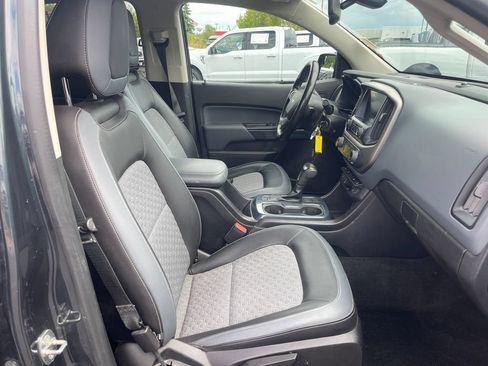 Used 2017 Chevrolet Colorado Z71 AWD/4WD image 33