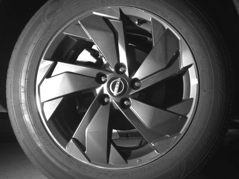 Used 2025 Nissan Rogue SV image 15