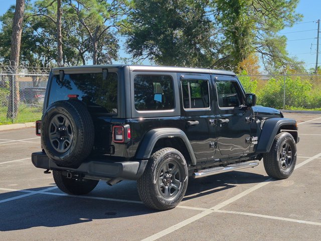 Used 2018 Jeep Wrangler Unlimited Sport AWD/4WD image 5