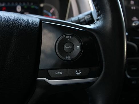 Used 2019 Honda Pilot Touring image 14