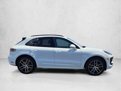 Used 2024 Porsche Macan AWD/4WD image 4