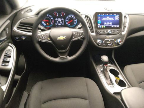 Used 2024 Chevrolet Malibu RS FWD image 22