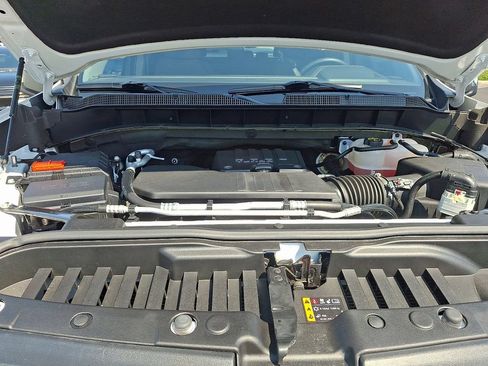 Certified 2024 Chevrolet Silverado 1500 LT AWD/4WD image 28