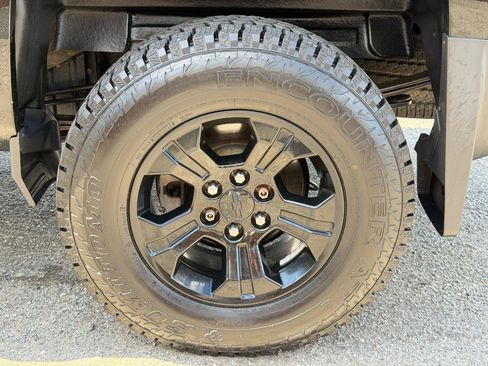 Used 2018 Chevrolet Silverado 1500 LT w/ Midnight Edition AWD/4WD image 79
