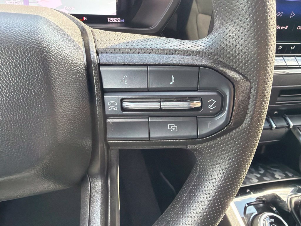 Used 2025 Chevrolet Colorado Trail Boss AWD/4WD image 24