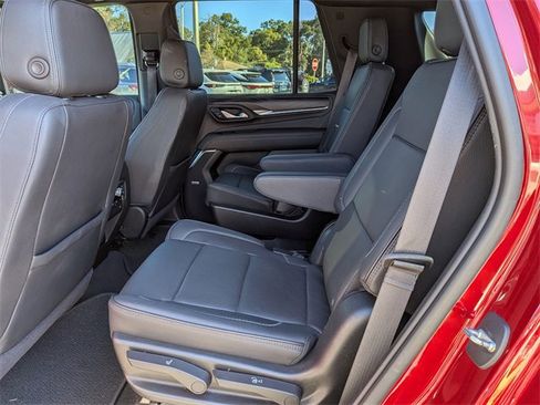 Used 2021 GMC Yukon Denali w/ Denali Premium Package image 15