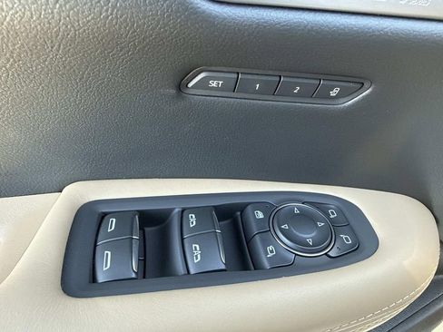 Certified 2023 Cadillac XT5 Premium Luxury w/ Platinum Package image 19