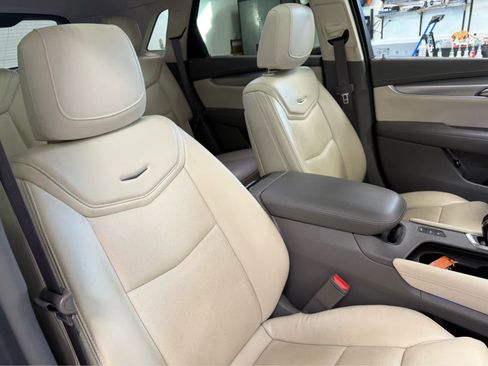 Used 2019 Cadillac XT5 Luxury image 29