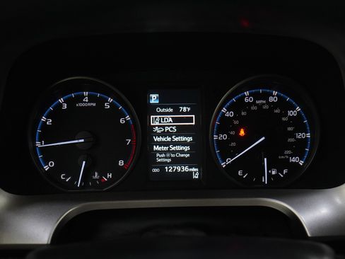 Used 2017 Toyota RAV4 LE w/ All Weather Liner Package AWD/4WD image 23