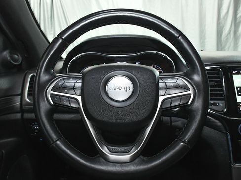 Used 2021 Jeep Grand Cherokee Laredo X image 26