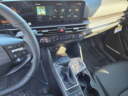 New 2026 Kia Sportage EX image 19